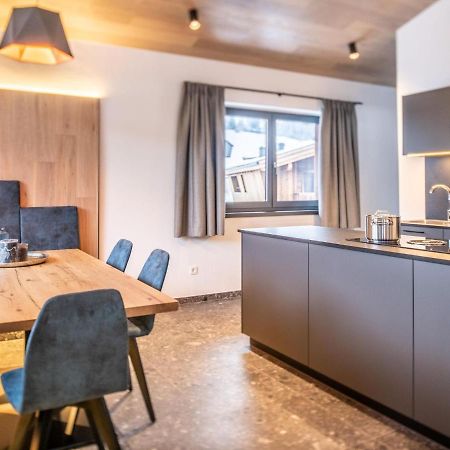 Apartment In Wald Im Pinzgau With A Carport Exteriör bild
