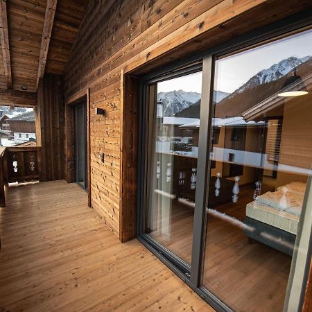Apartment In Wald Im Pinzgau With A Carport Exteriör bild