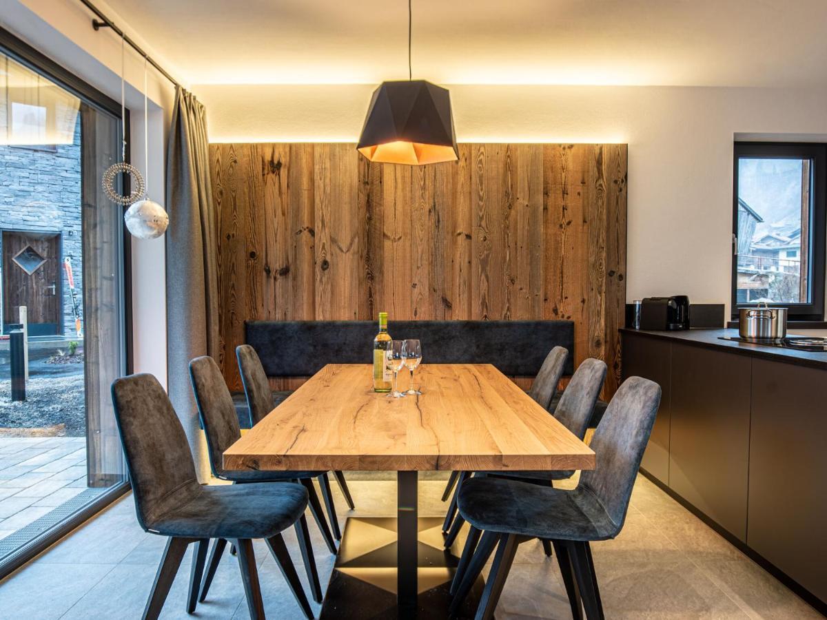 Apartment In Wald Im Pinzgau With A Carport Exteriör bild