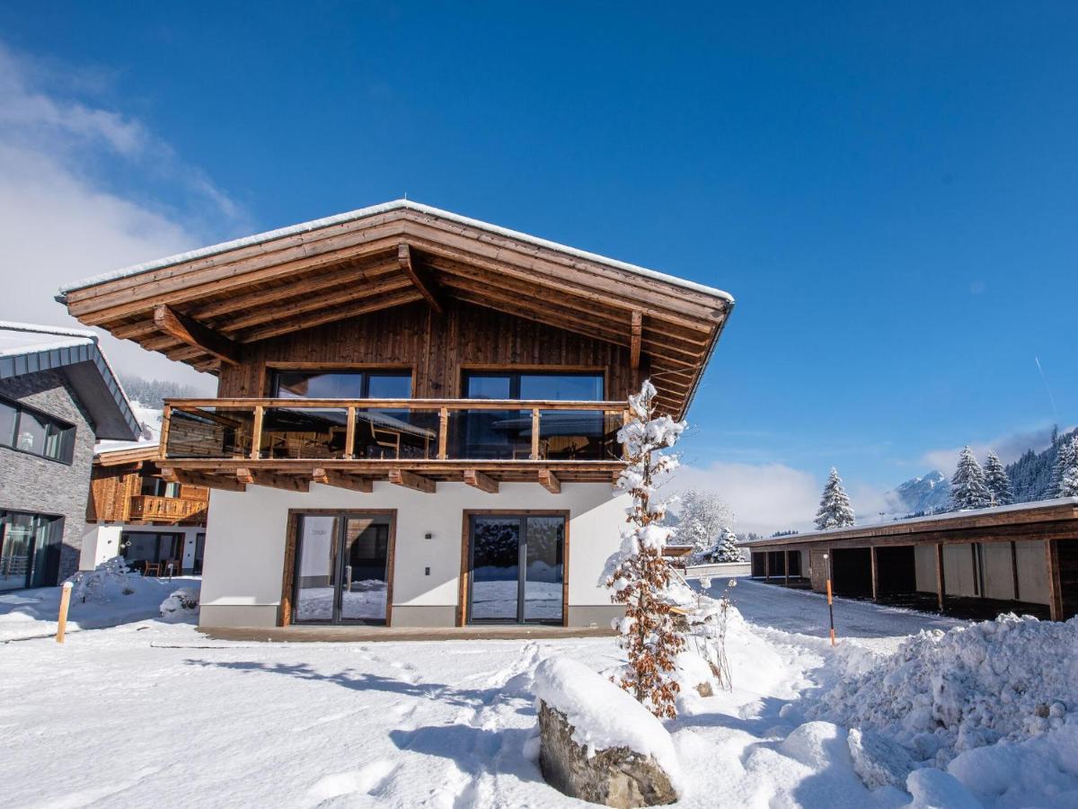Apartment In Wald Im Pinzgau With A Carport Exteriör bild
